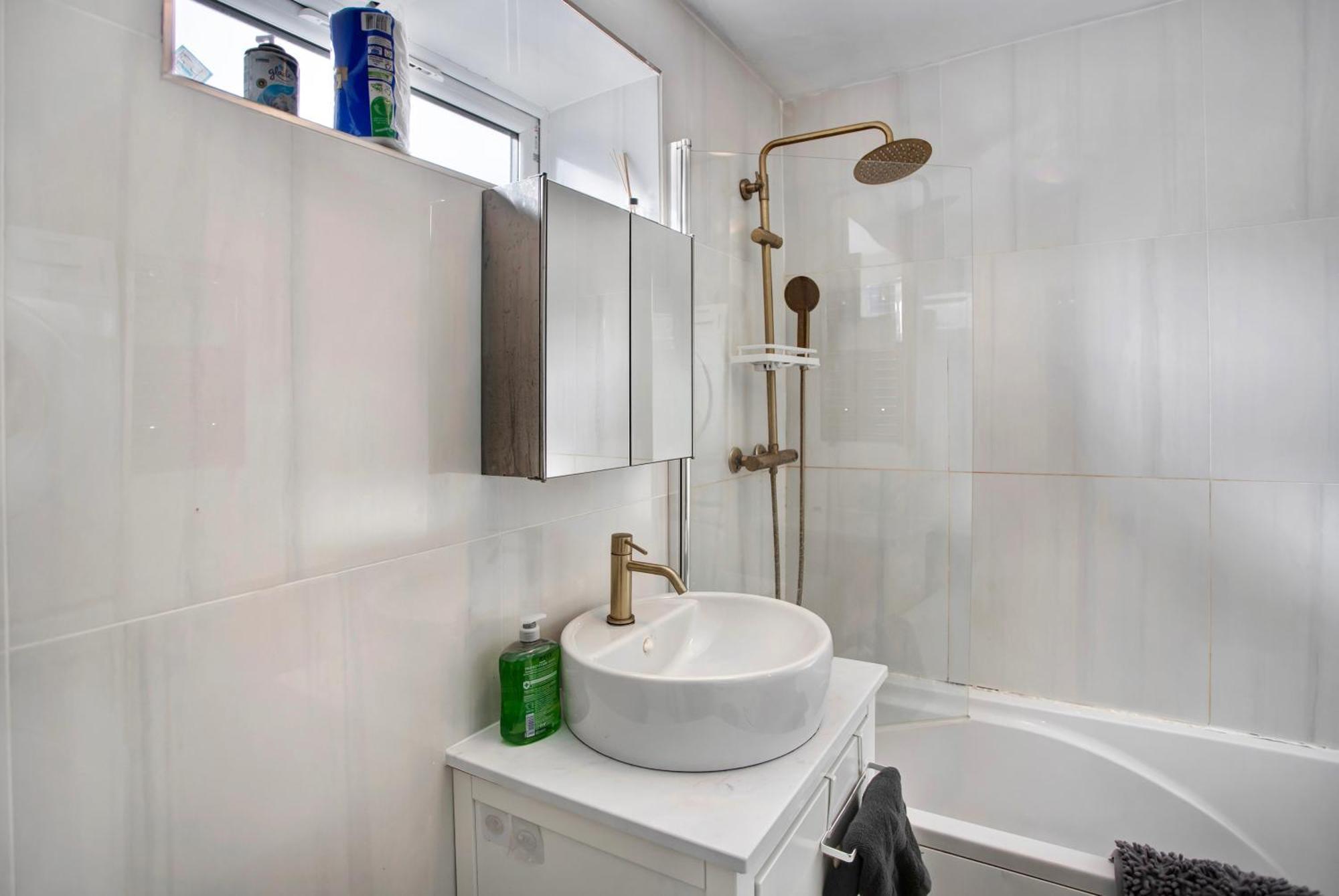 Hébergement de vacances 3 Bed W 2 Bathrooms &free Parking Sleeps 6