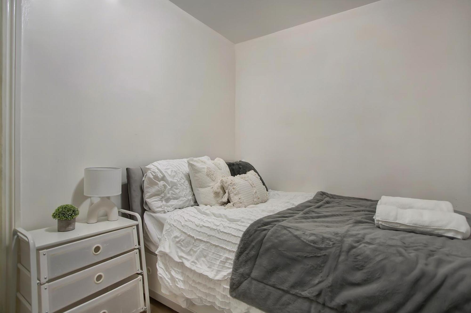 3 Bed W 2 Bathrooms &free Parking Sleeps 6 Hébergement de vacances Londres