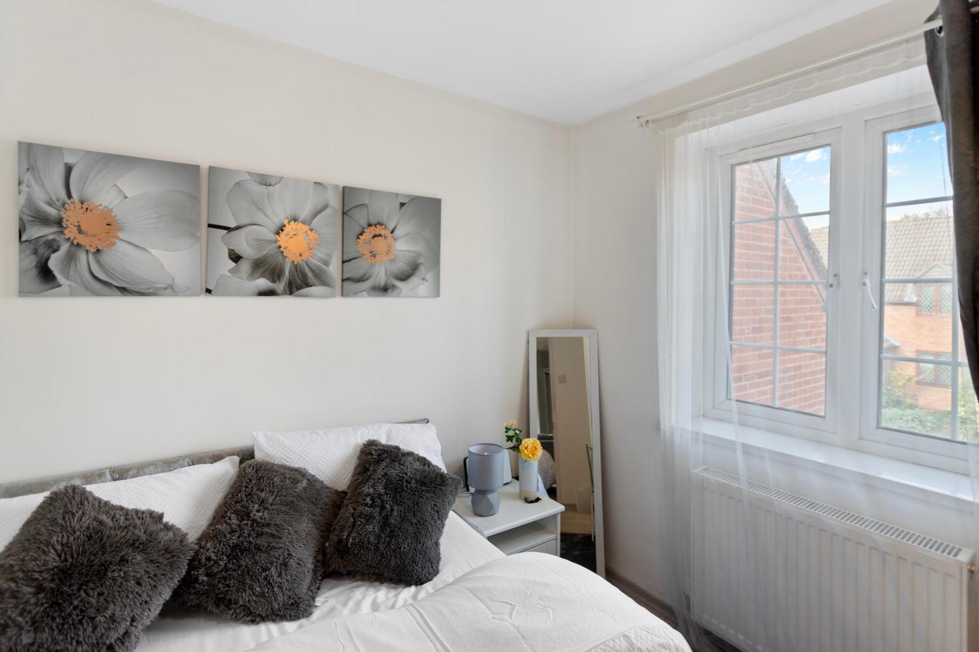 3 Bed W 2 Bathrooms &free Parking Sleeps 6 Londres