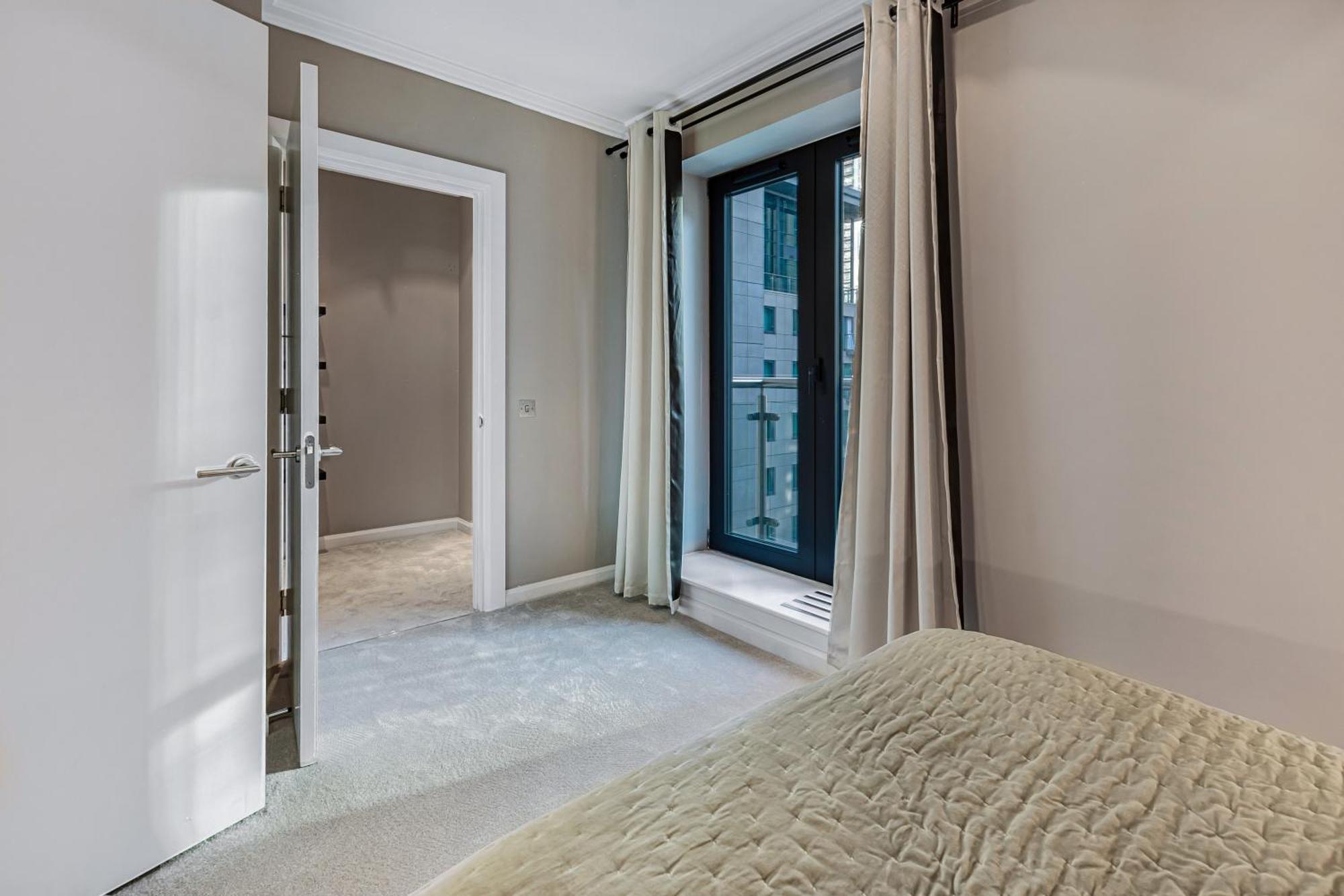 Appartement Mysquare South Quay 02 Bed In Canary Wharf Londres