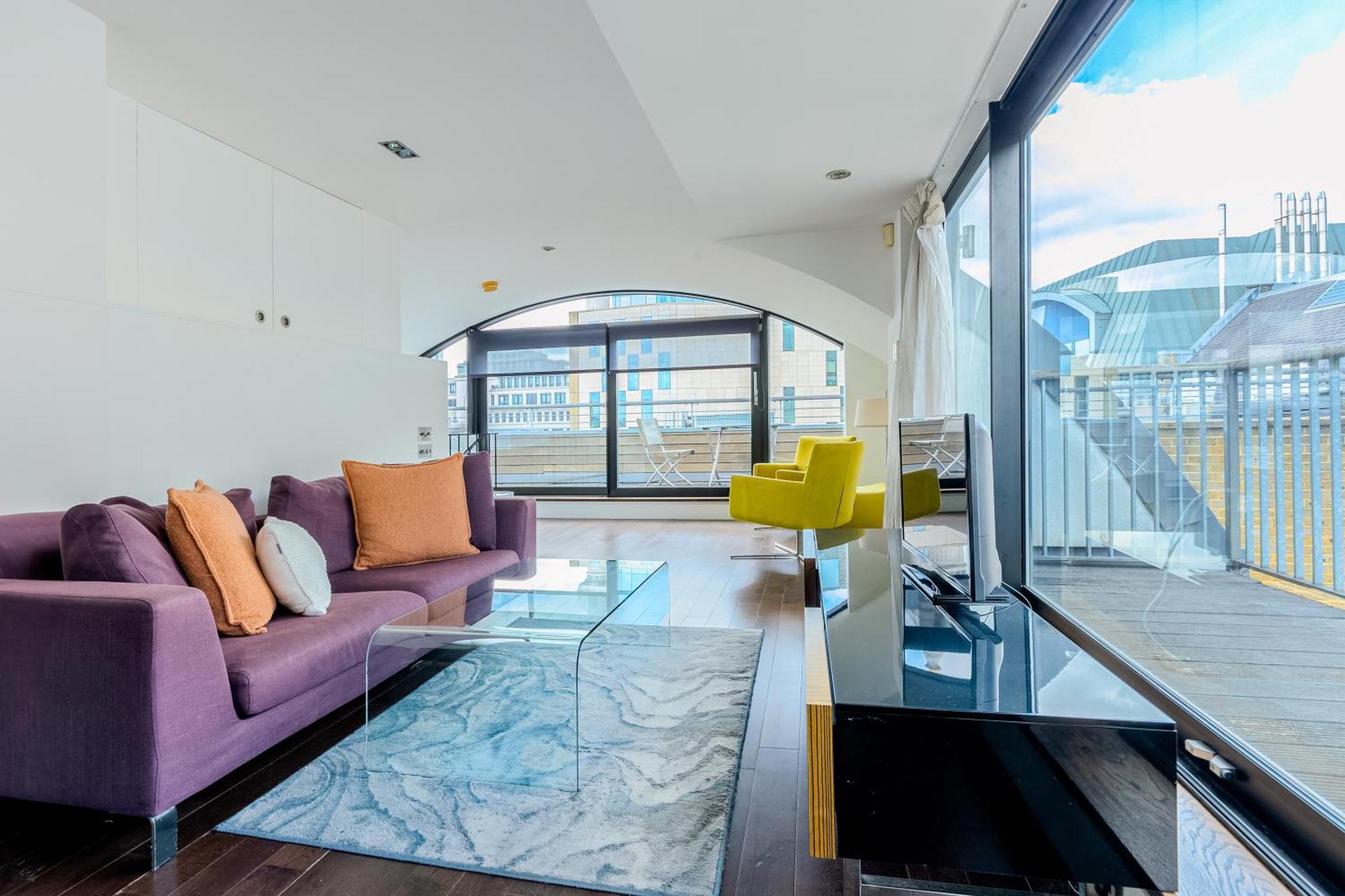 Modern Serviced 2 Minutes From Monument Tube Station Londres