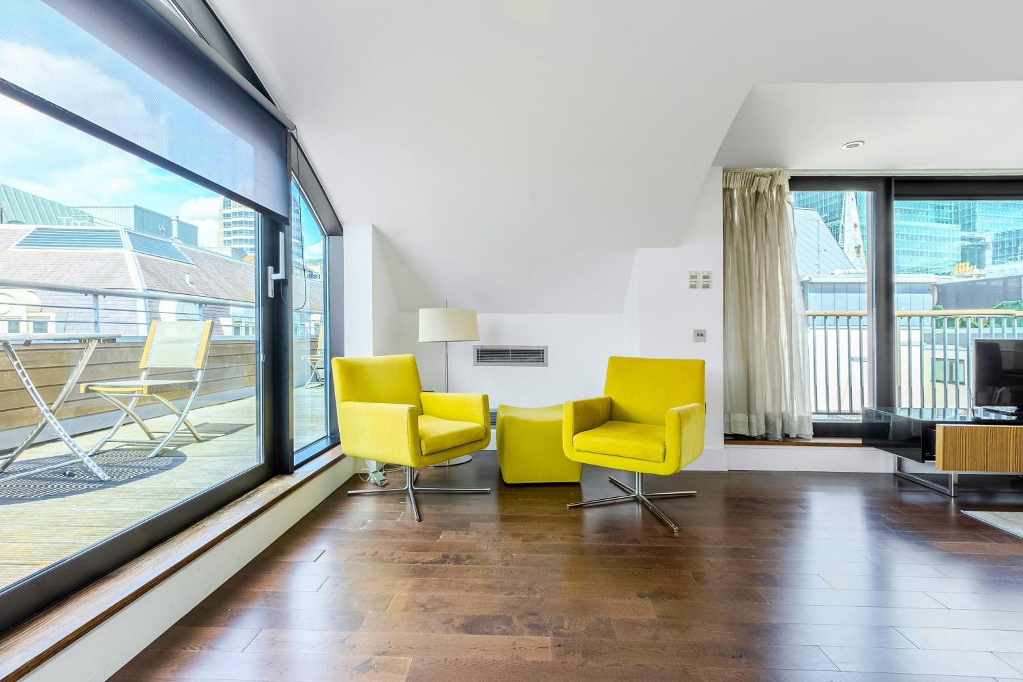 Modern Serviced 2 Minutes From Monument Tube Station Londres