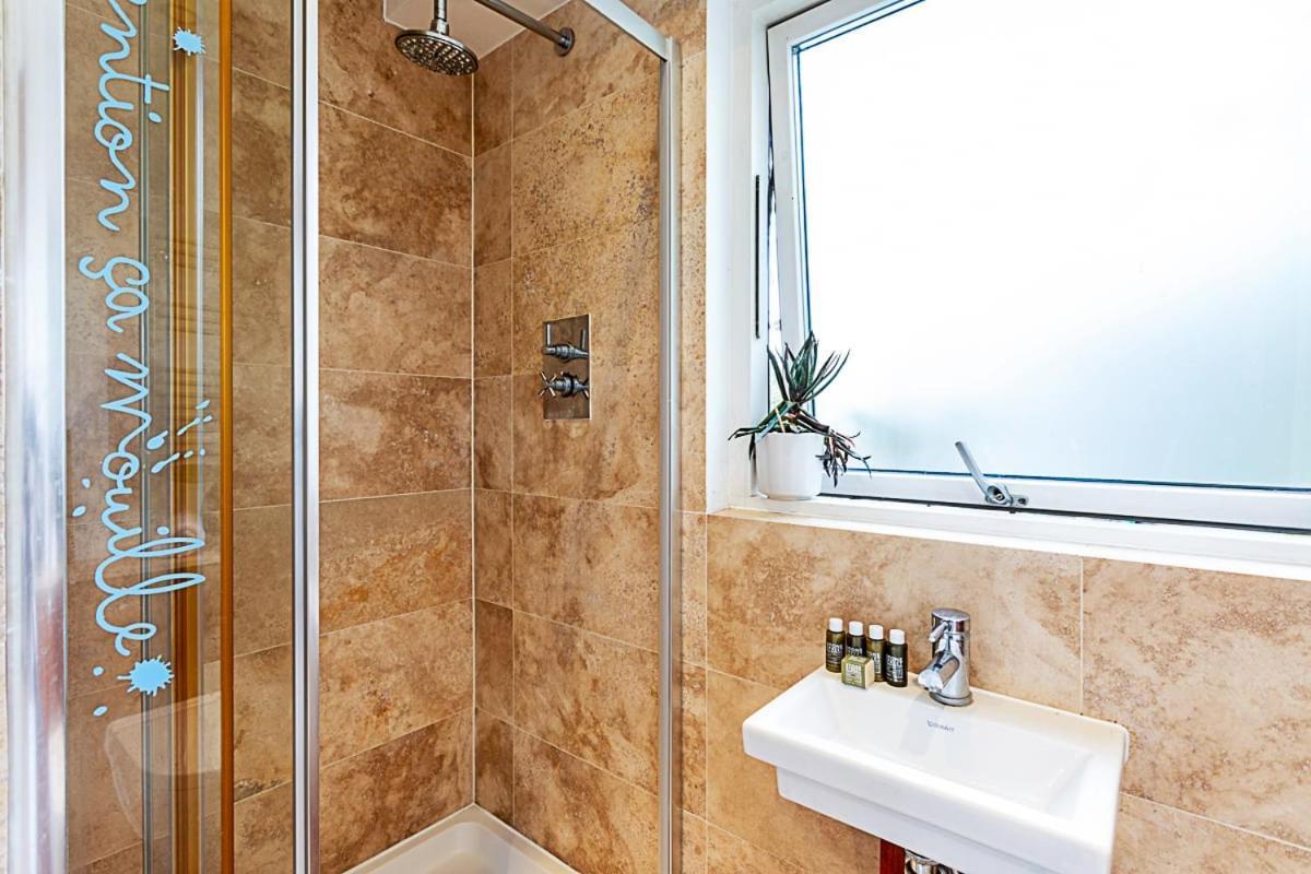 3 Bed Luxury Penthouse In Shoreditch Londres