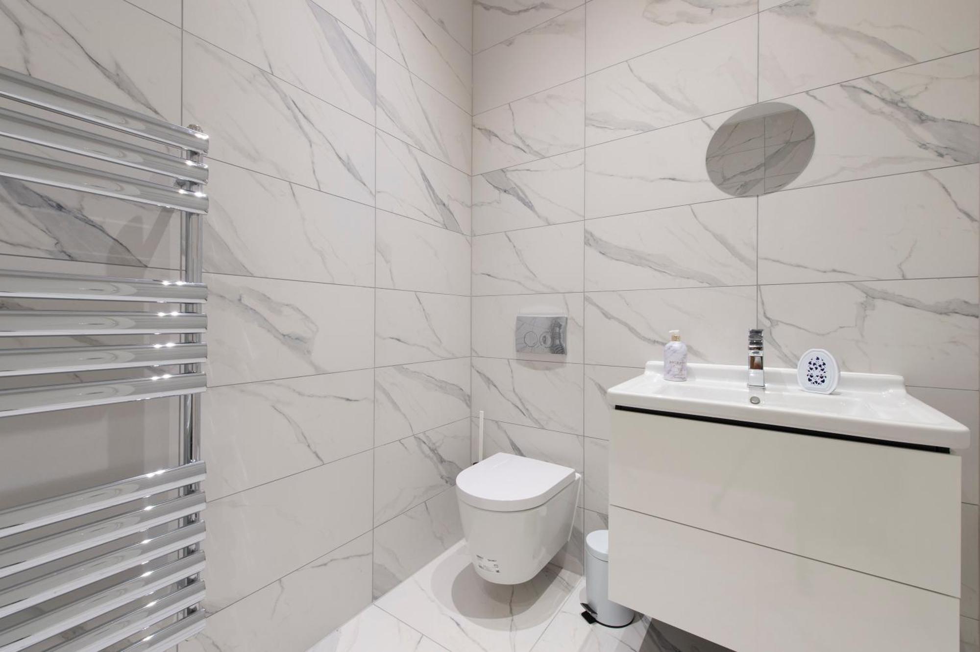 Apartamento Exquisite 3br Duplex Period Conversion, Air-con & Amenities Londres