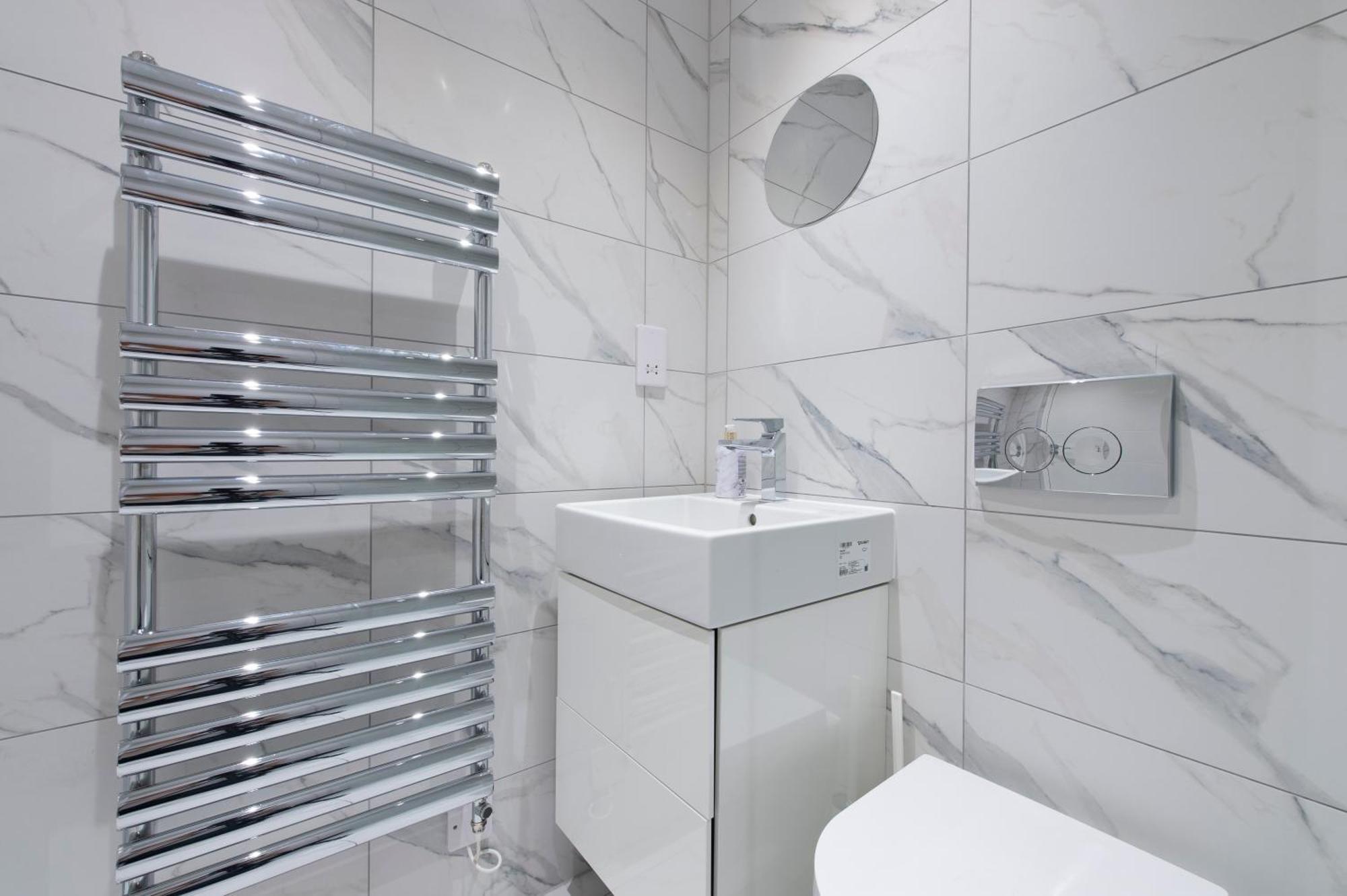 Apartamento Exquisite 3br Duplex Period Conversion, Air-con & Amenities *