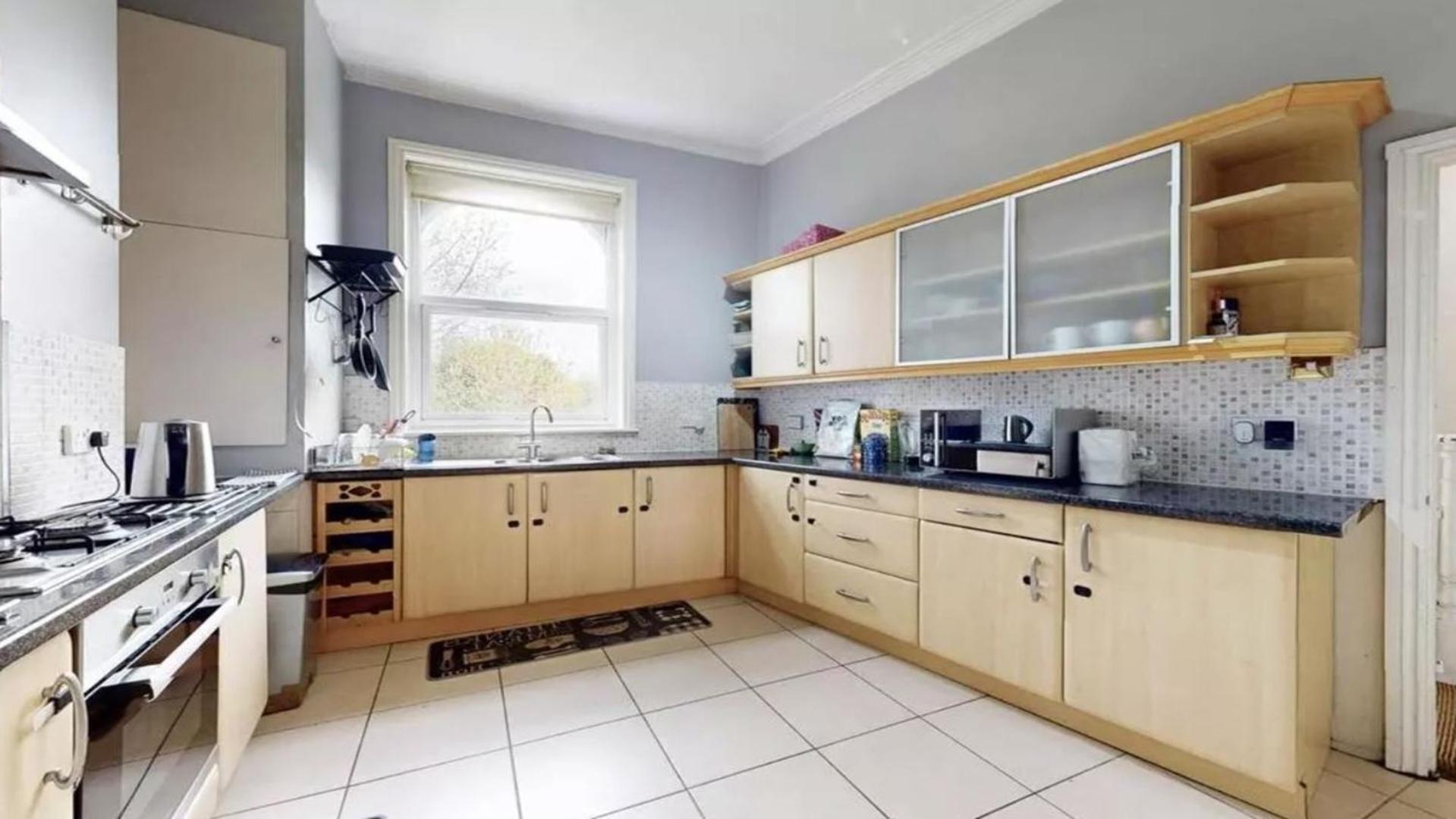 Bright 4 Bed Living Londres