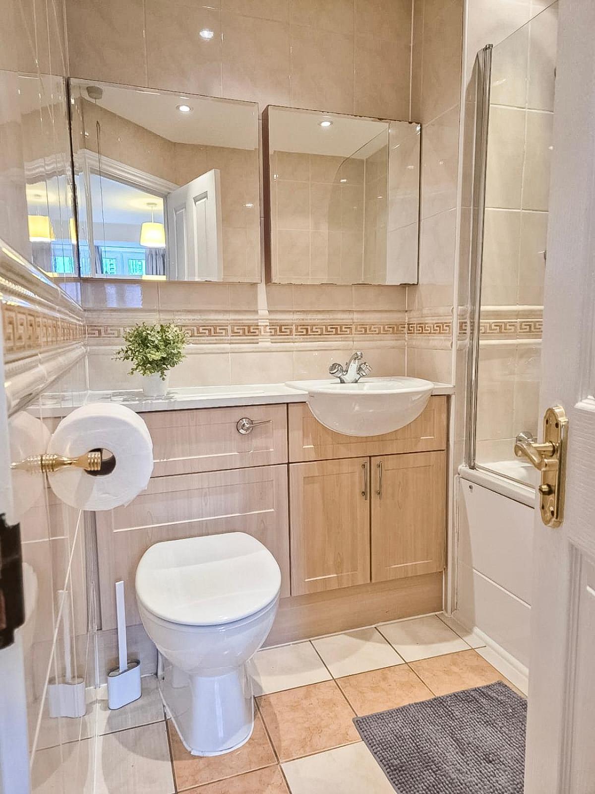 Apartamento 3 Bedroom Flat With Free Secured Parking In Borough Near The Shard, Bermondsey *