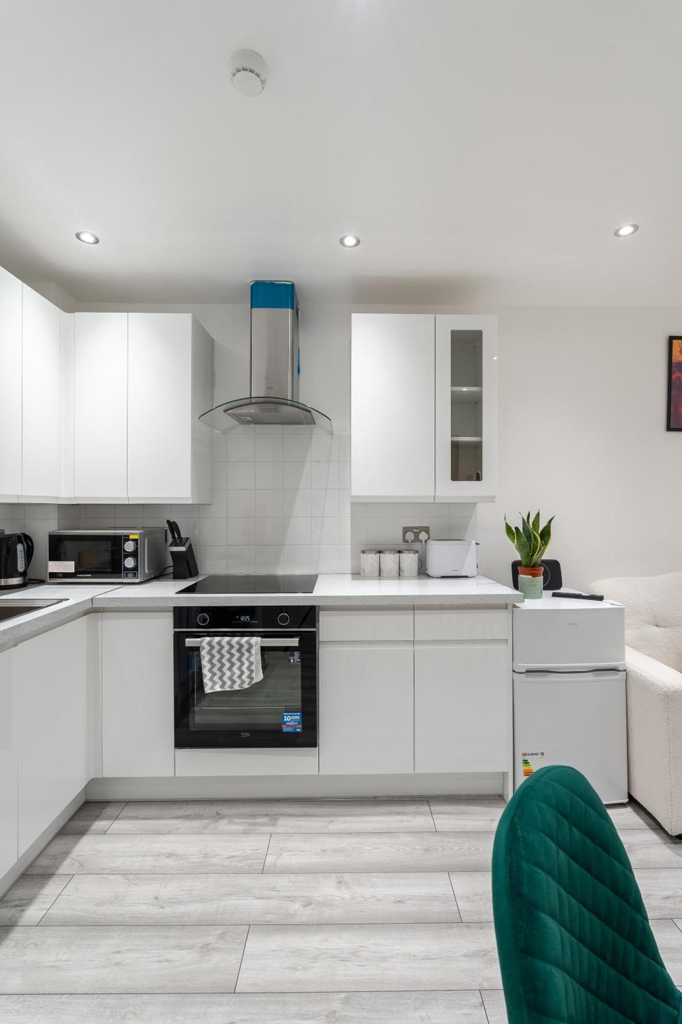 Beautiful Flat Near - Entire Flat - Equipped Kitchen - Private Bathroom Londres
