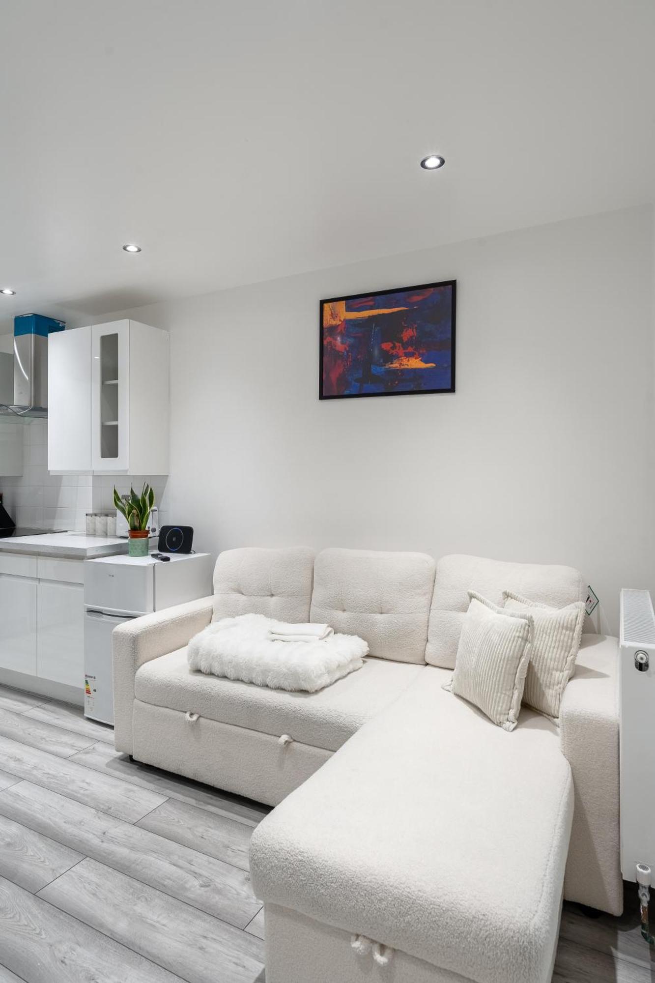 Beautiful Flat Near - Entire Flat - Equipped Kitchen - Private Bathroom * Londres