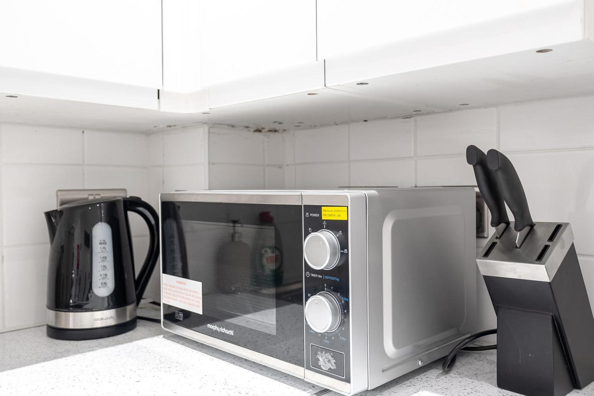 Beautiful Flat Near - Entire Flat - Equipped Kitchen - Private Bathroom Apartamento