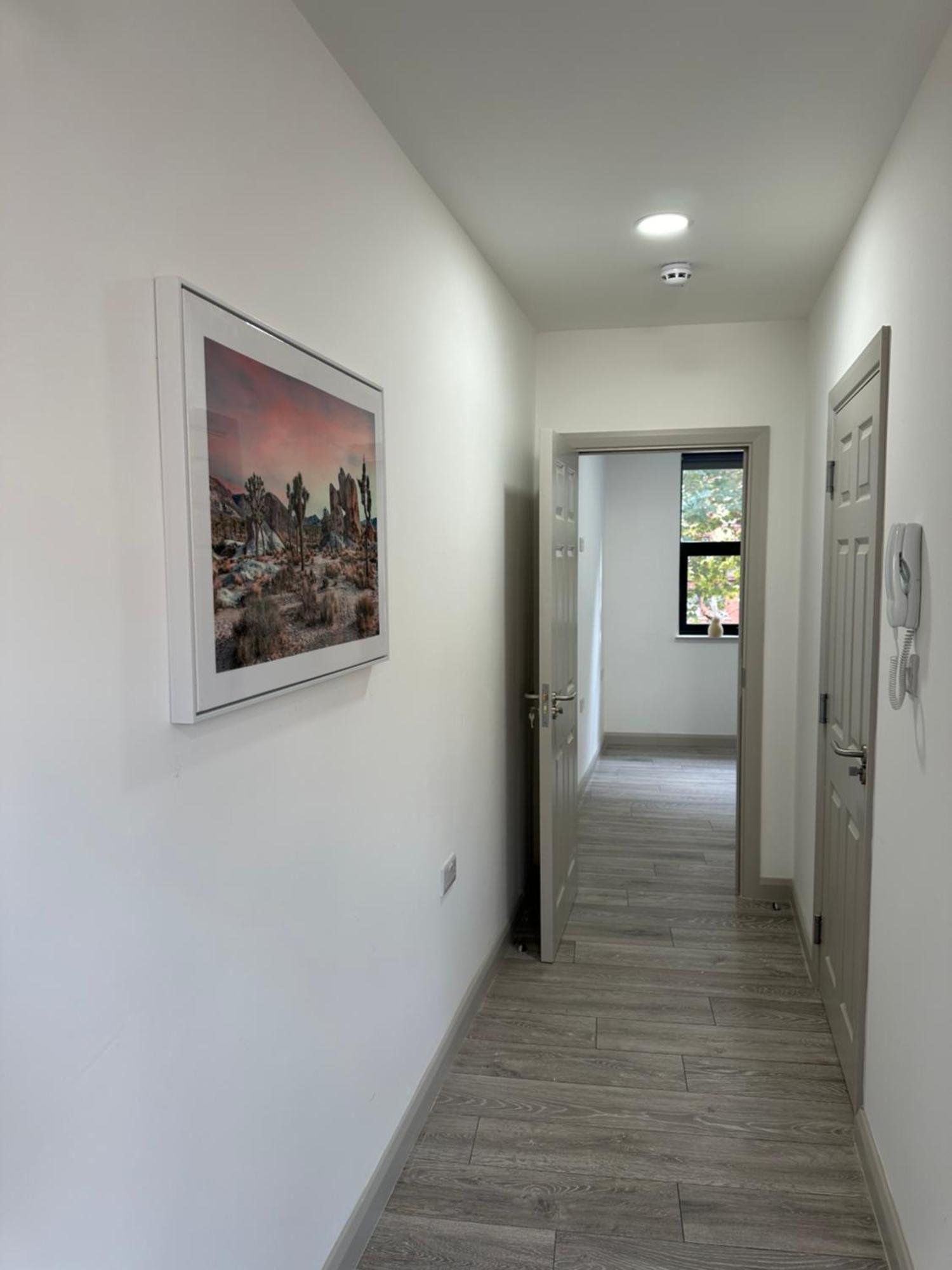 Luxury 1 Bedroom With Open Plan Kitchen For 6 Person In London! E1 Apartment