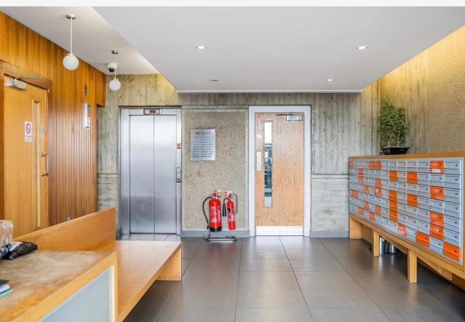 O2 & Excel Zone 2 Sleeps 6 Appartement *