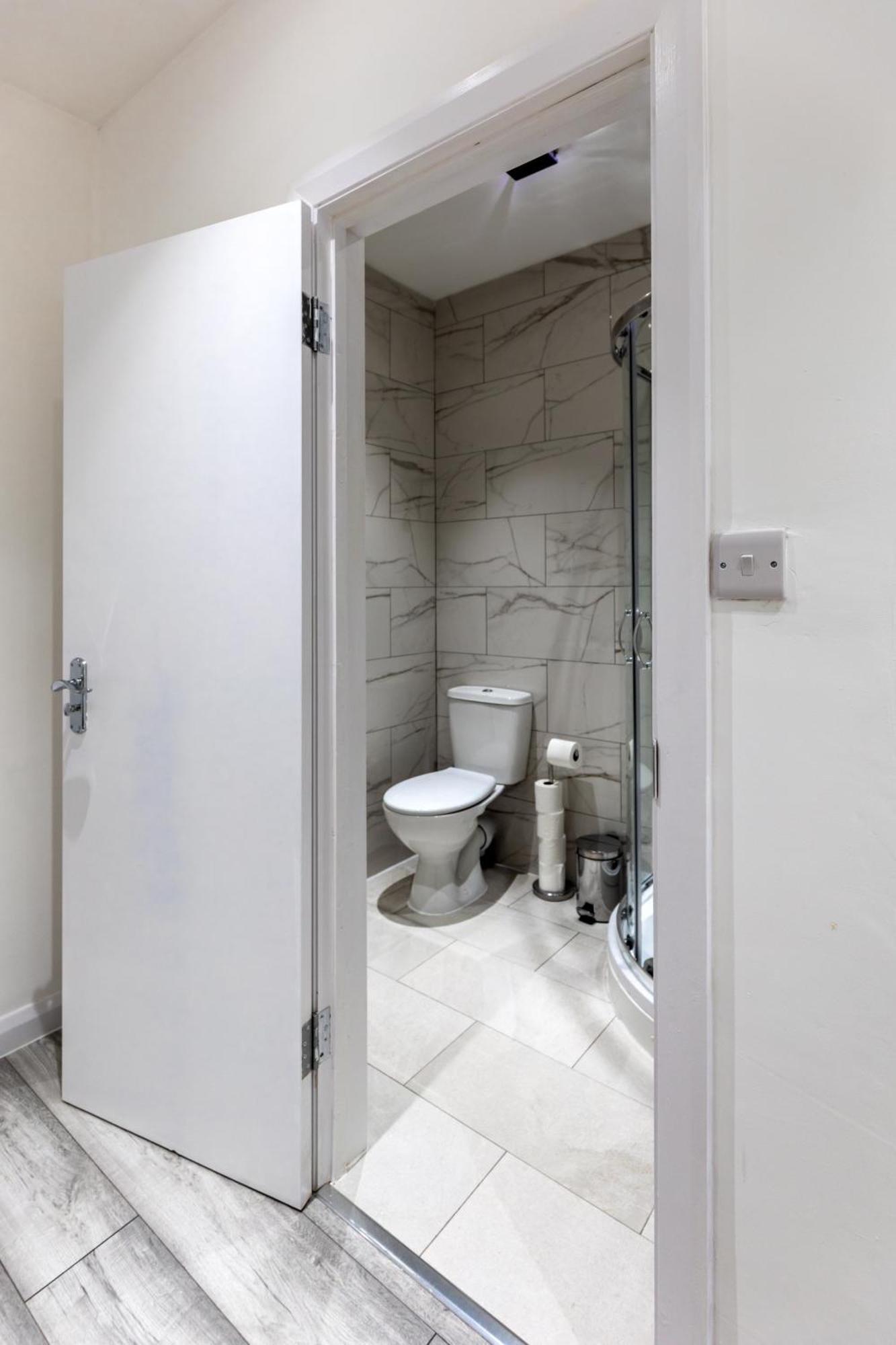 Apartment Deluxe - Airport & Excel Ideal For Long