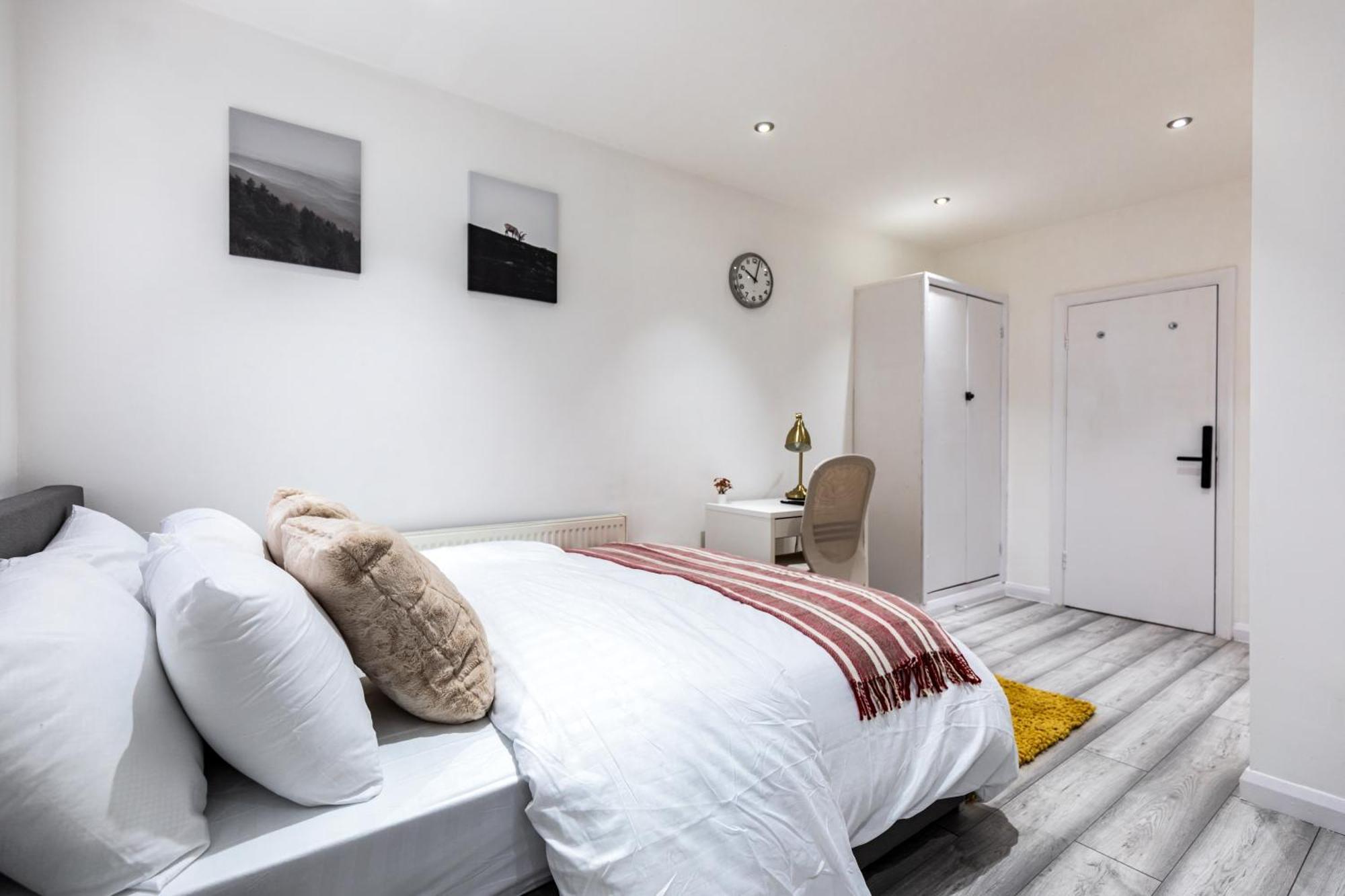 Deluxe - Airport & Excel Ideal For Long London