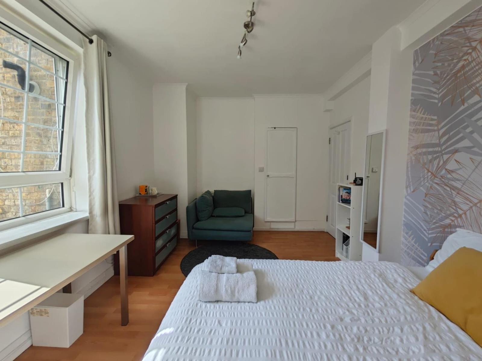 Stunning Large Double Bed Quarto em Acomodações Particulares *
