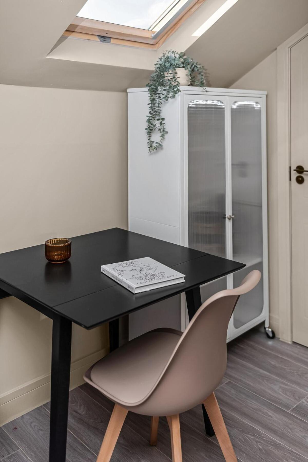 Radiant Nook With Full Kitchen Appartement *