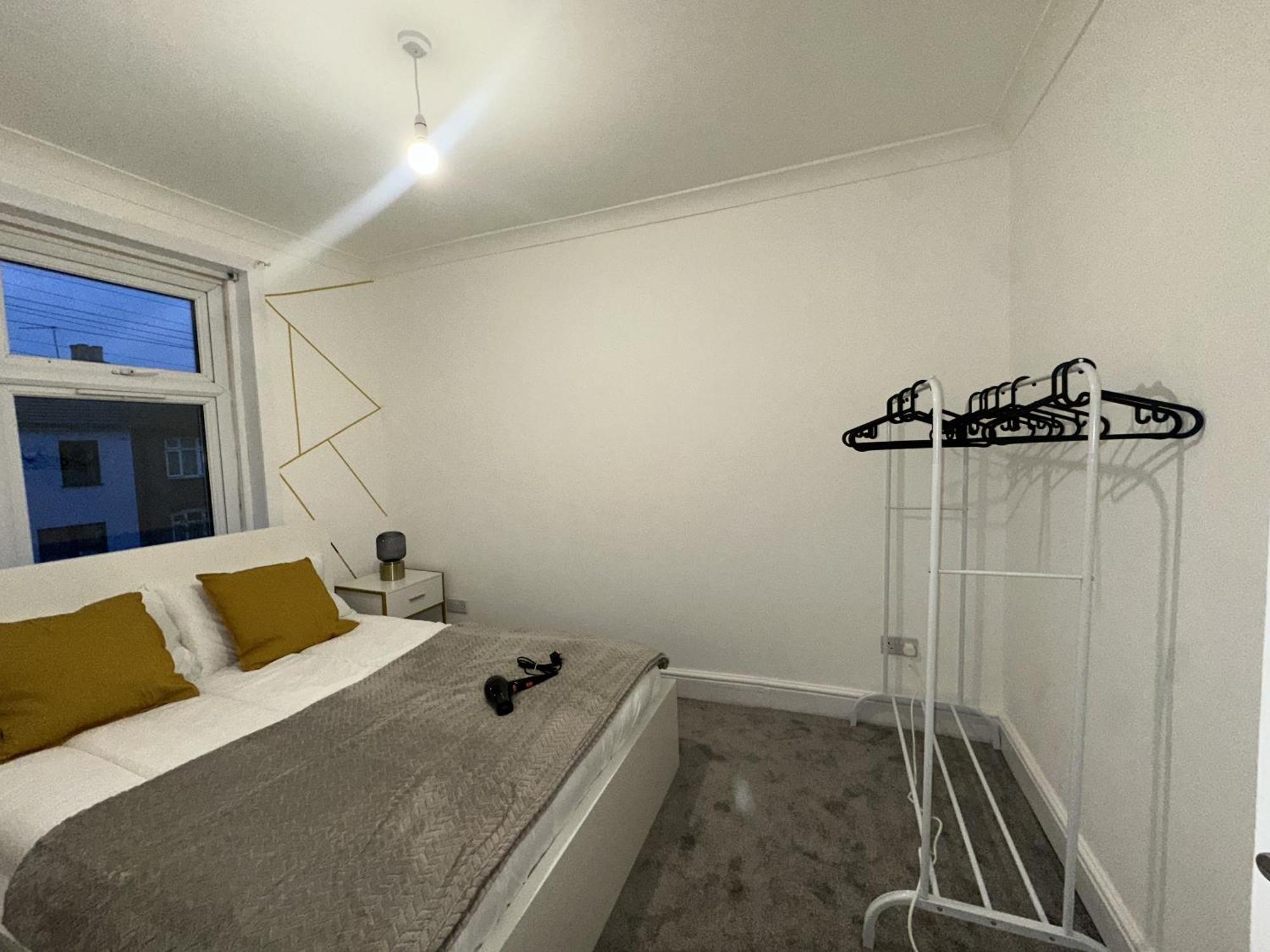 Cozy 2 Bed In Ilford- Contractors & Groups Welcome Casa de férias Londres