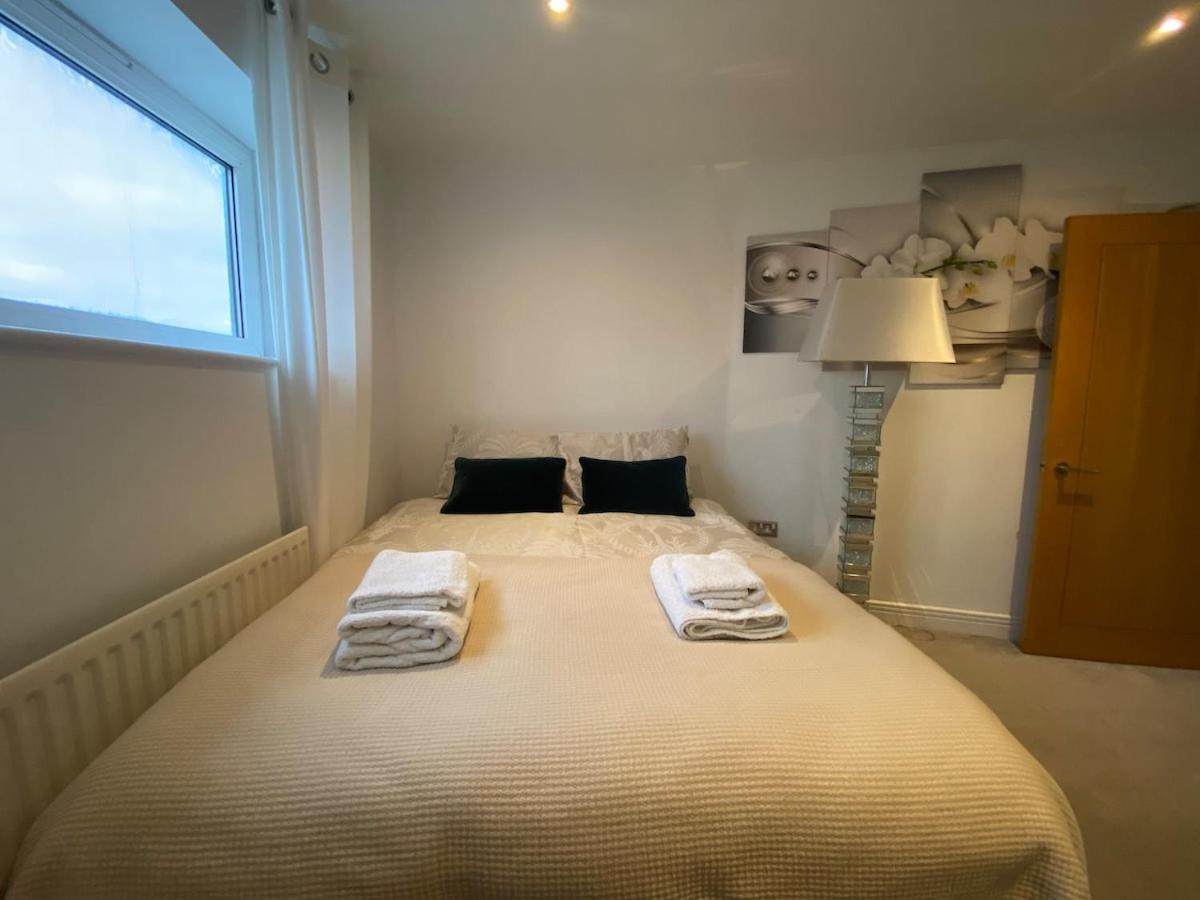 2 Bedroom By The River Thames Appartement Londres