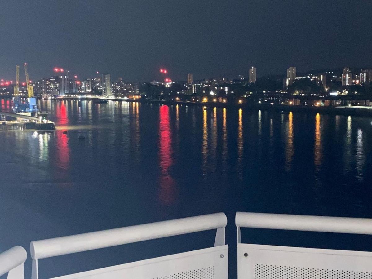 Appartement 2 Bedroom By The River Thames *