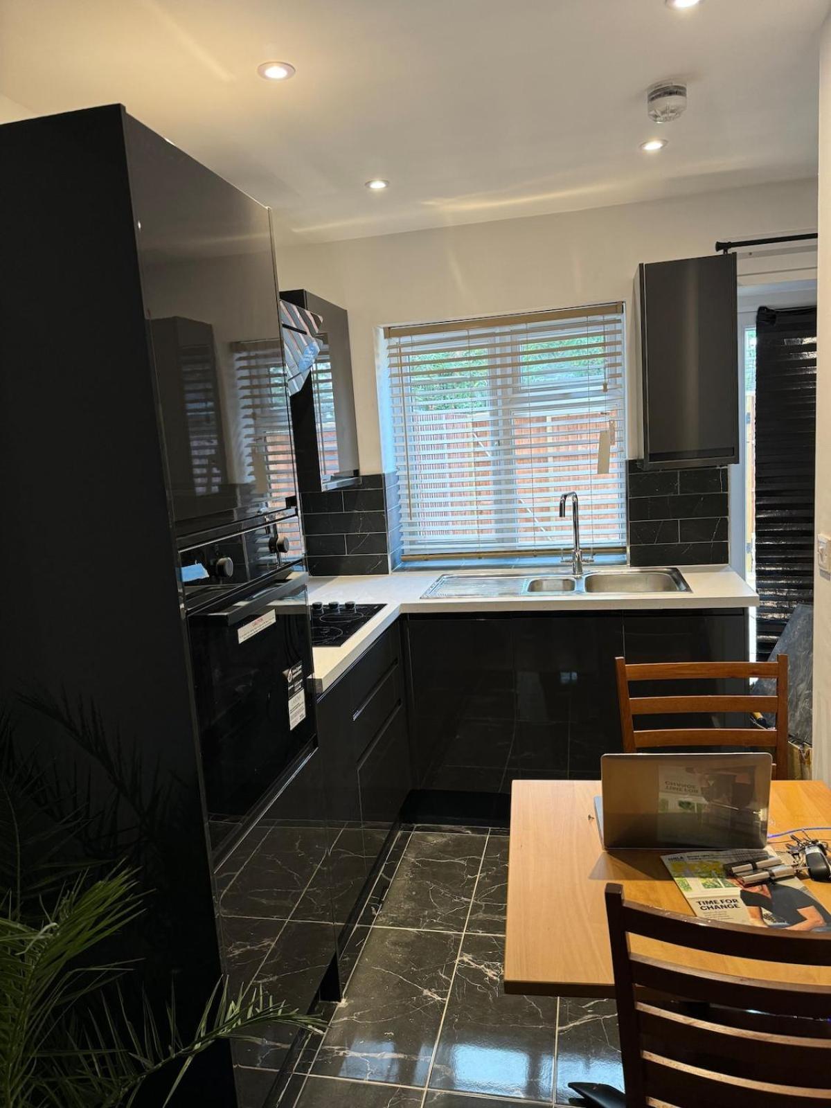 4-bedroom Escape-bright & Cozy Hébergement de vacances Londres