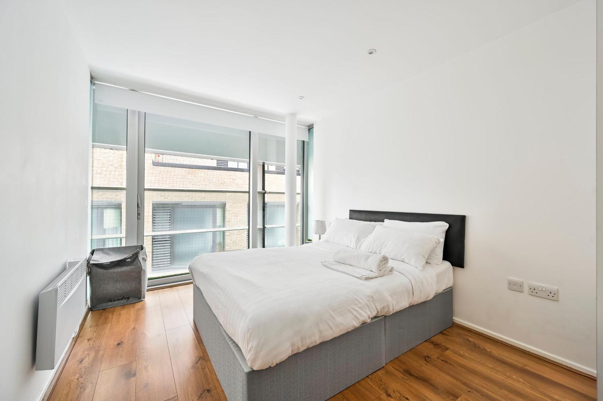 Apartamento Lovely 2-Bed, Sleeps 6, Near Stratford Station & Abba Voyage, Londres