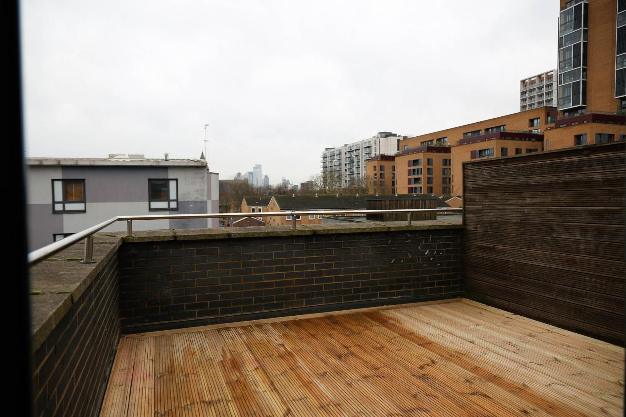 Appartement New Luxury In Location Next To Shops, Cafes, Bars & Metro