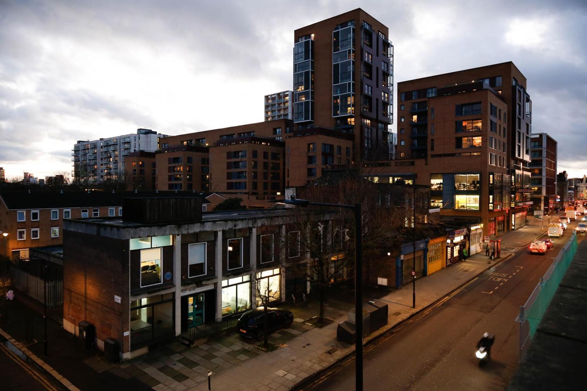 Appartement New Luxury In Location Next To Shops, Cafes, Bars & Metro Londres