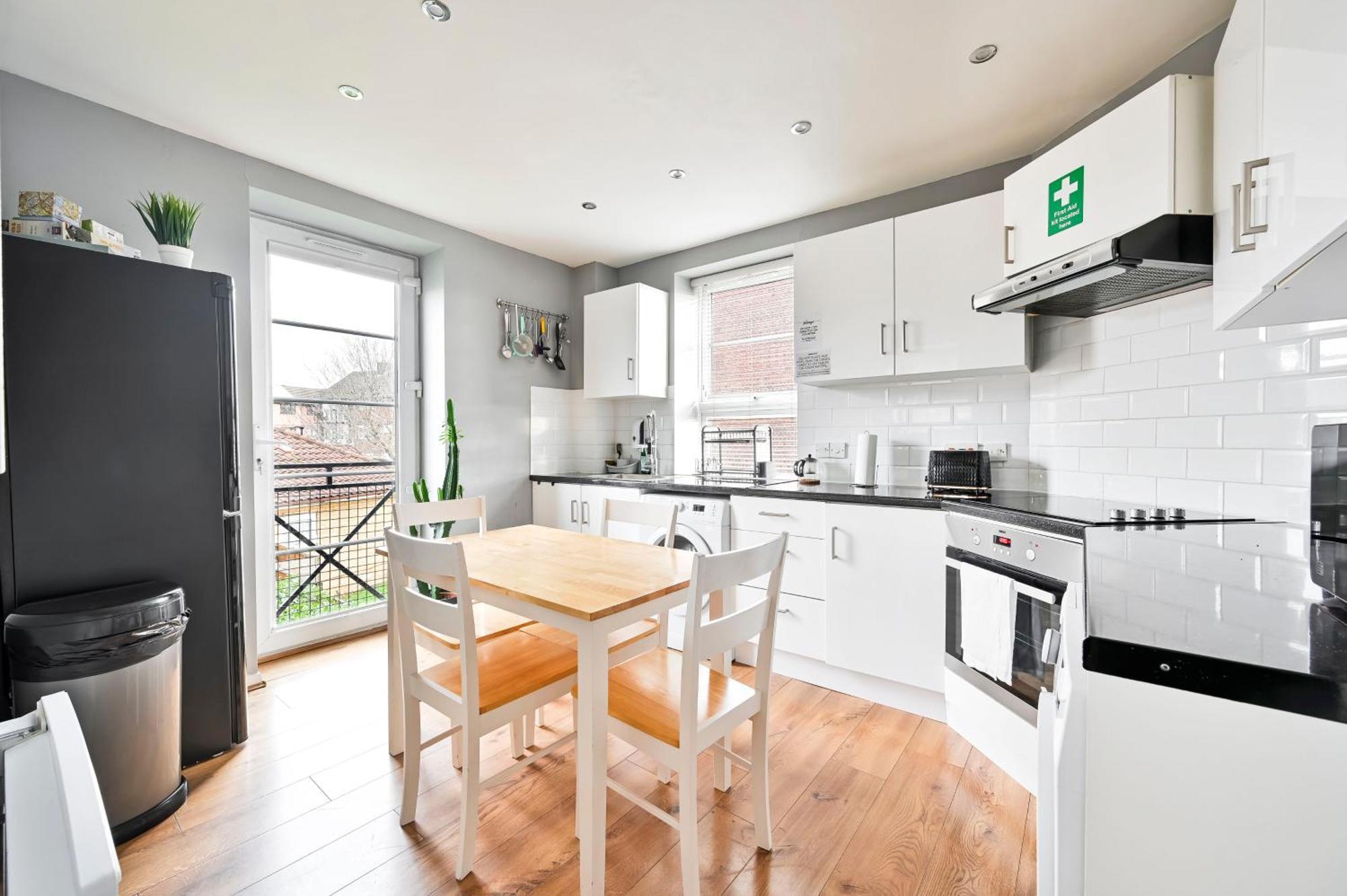 Appartement Cosy 1-Bed E15, Sleeps 4, 1 Min From Tube Station Near O2 Arena Londres