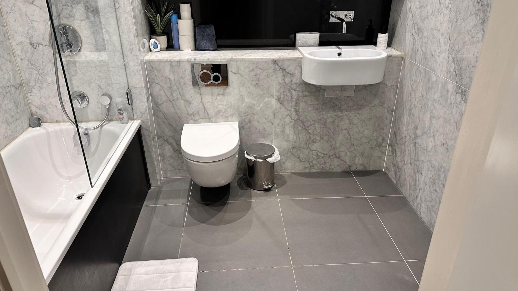 Apartment-sleeps3-hottub-patio Londen