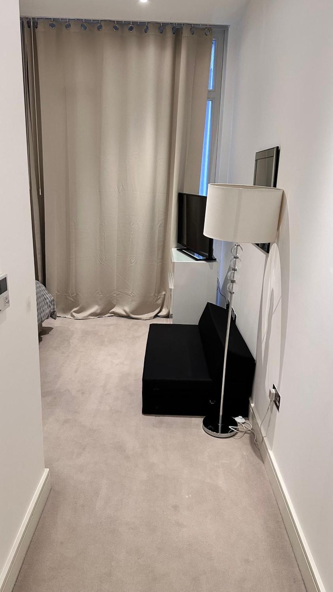 Apartment-sleeps3-hottub-patio *