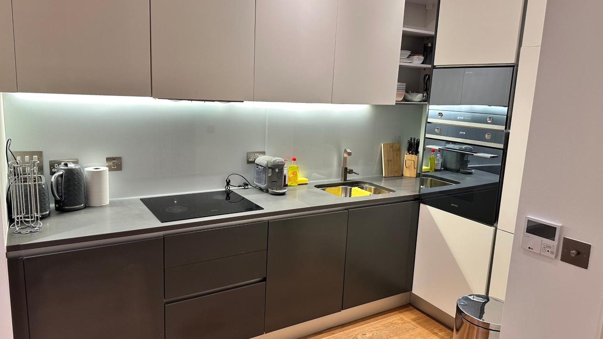Apartment-sleeps3-hottub-patio * Londen