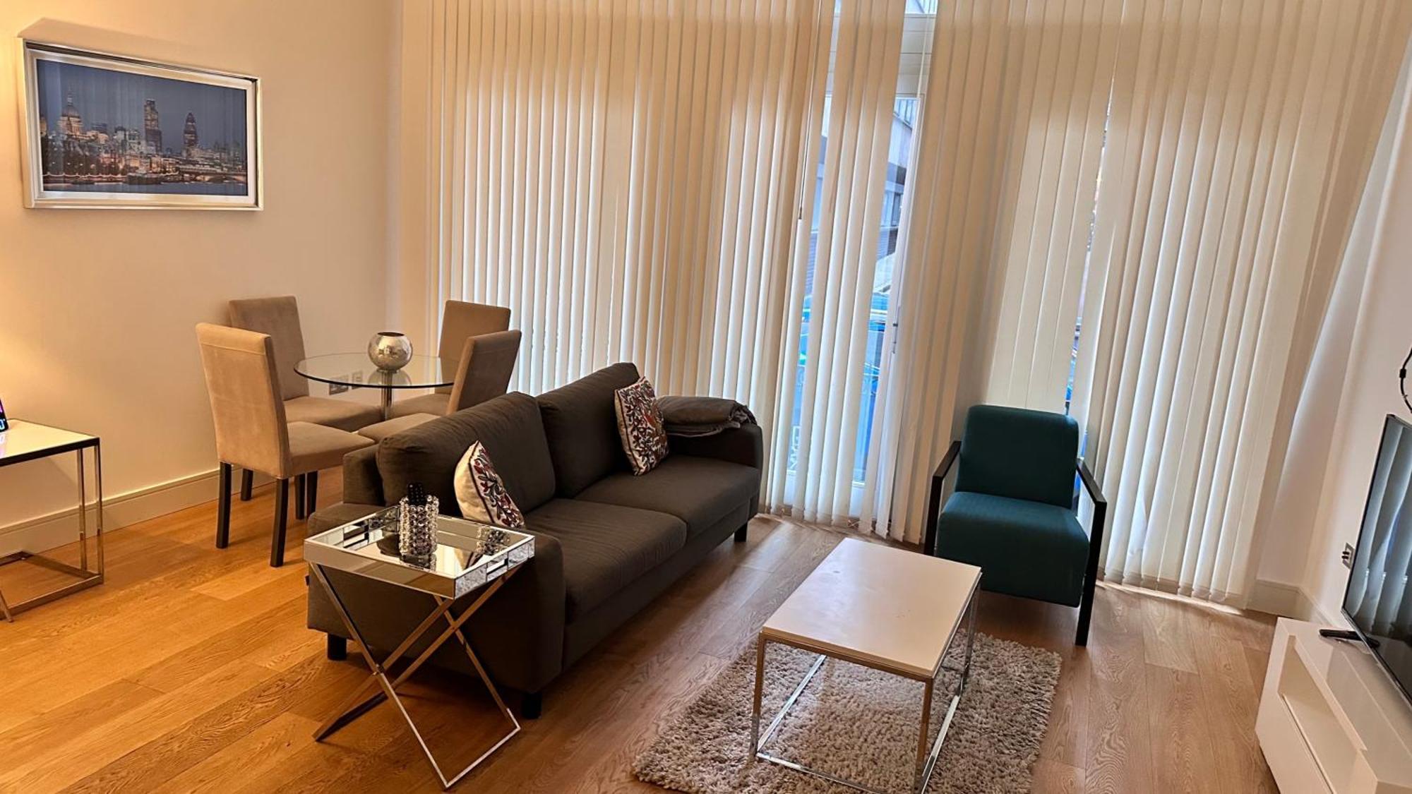 Appartement Apartment-sleeps3-hottub-patio Londen