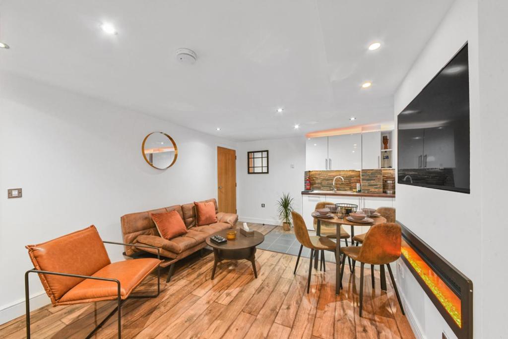 E15stratford 3bed 2bath Parking Appartement