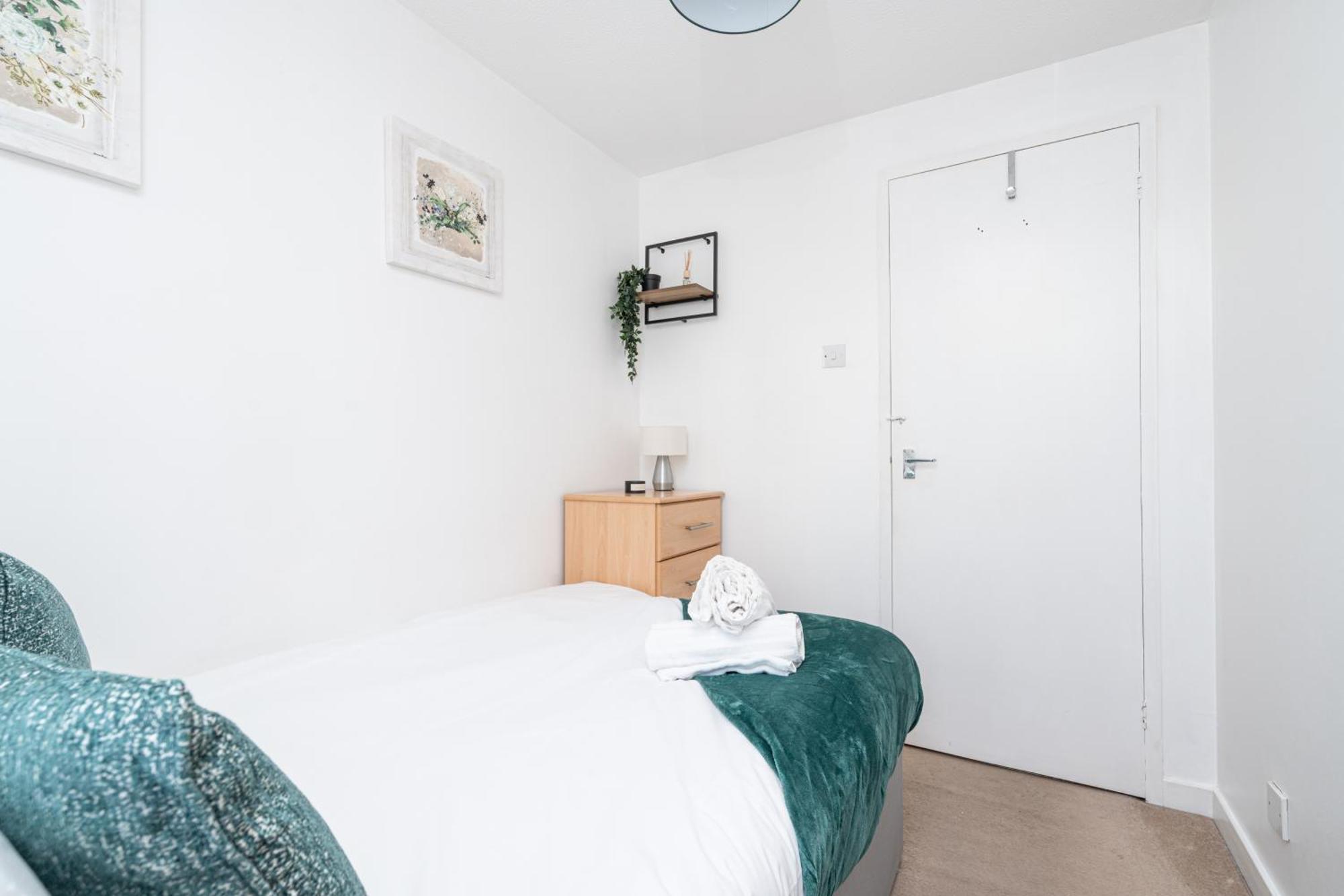 Appartement Canadawater-2bedroom-1bathroom-free Parking *