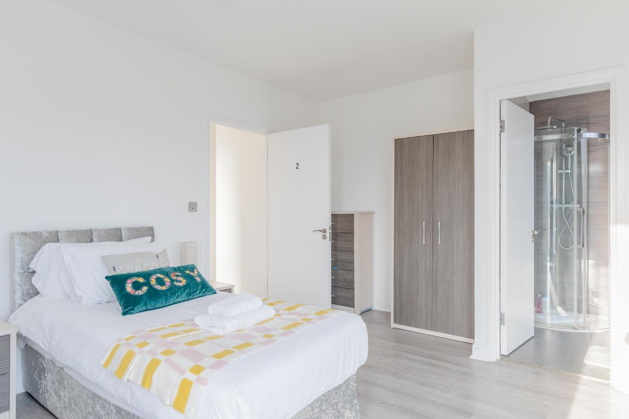 Apartamento Spacious 3bd Flat Near Airport Londres