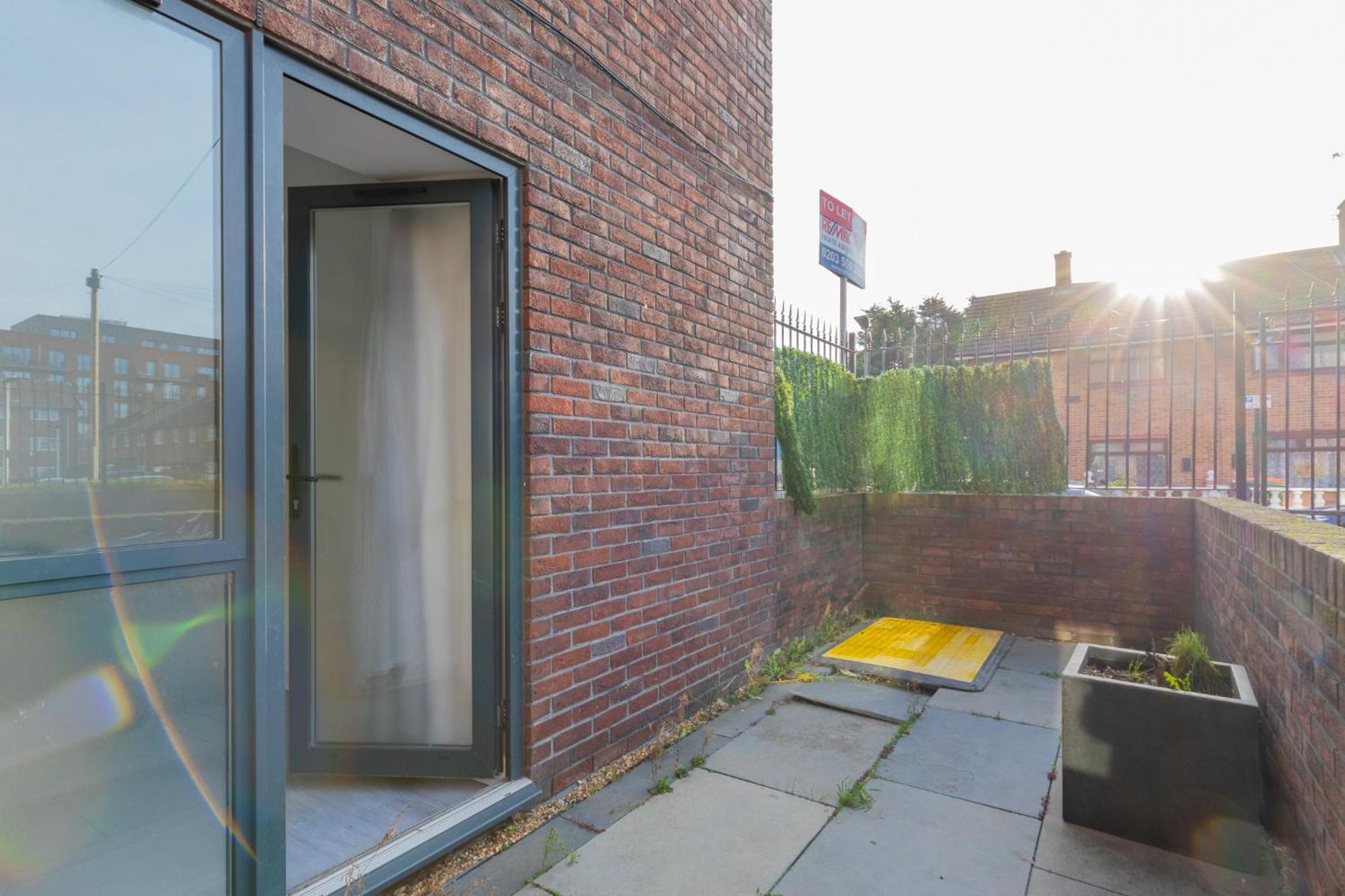 Spacious 3bd Flat Near Airport Apartamento Londres