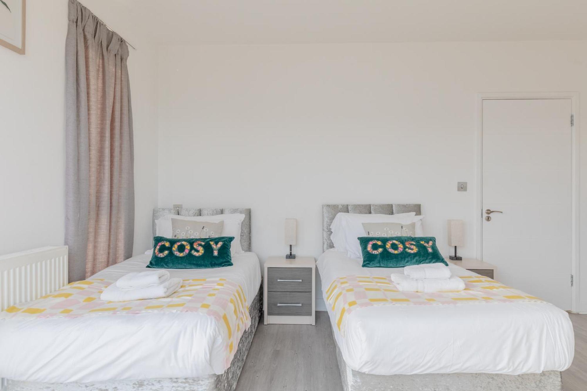 Spacious 3bd Flat Near Airport Apartamento *