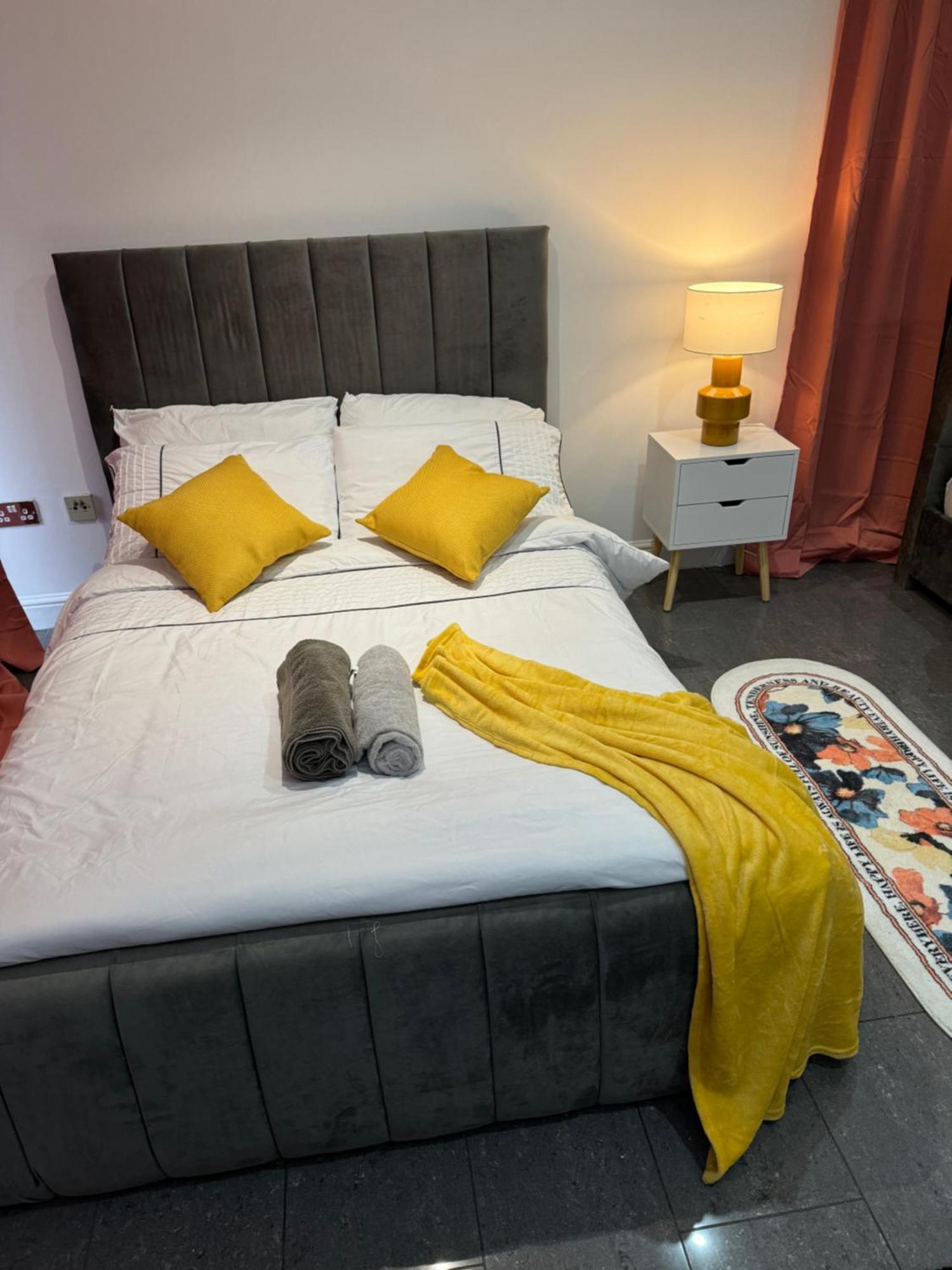 Hospedagem domiciliar Cosy Luxurious In The Heart Of Londres