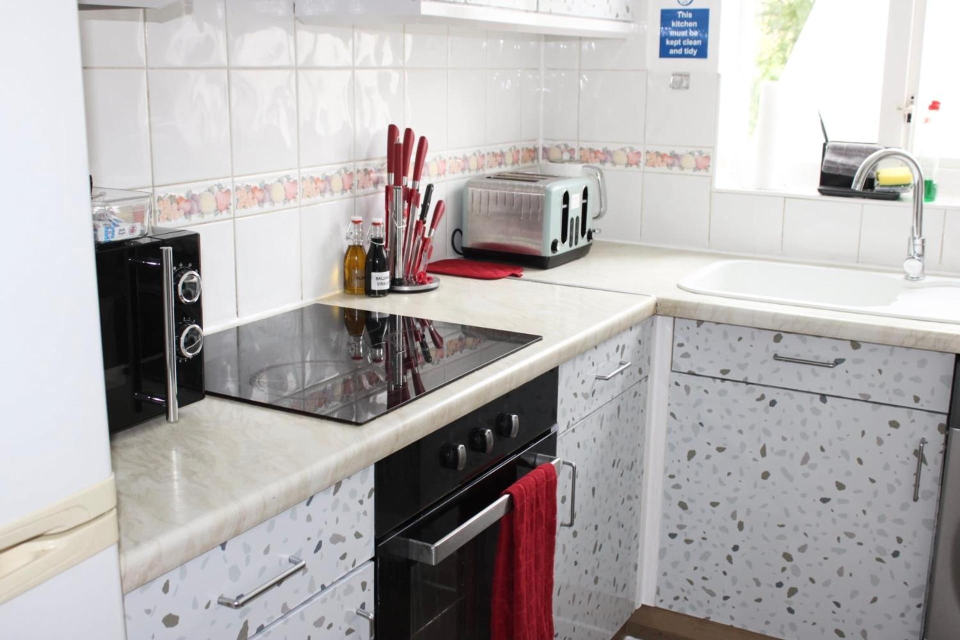 Juniper - 2 Bedrooms *