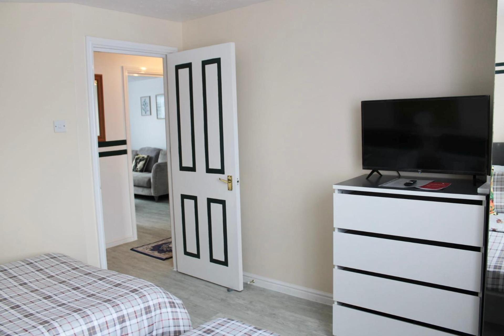 Juniper - 2 Bedrooms Apartamento