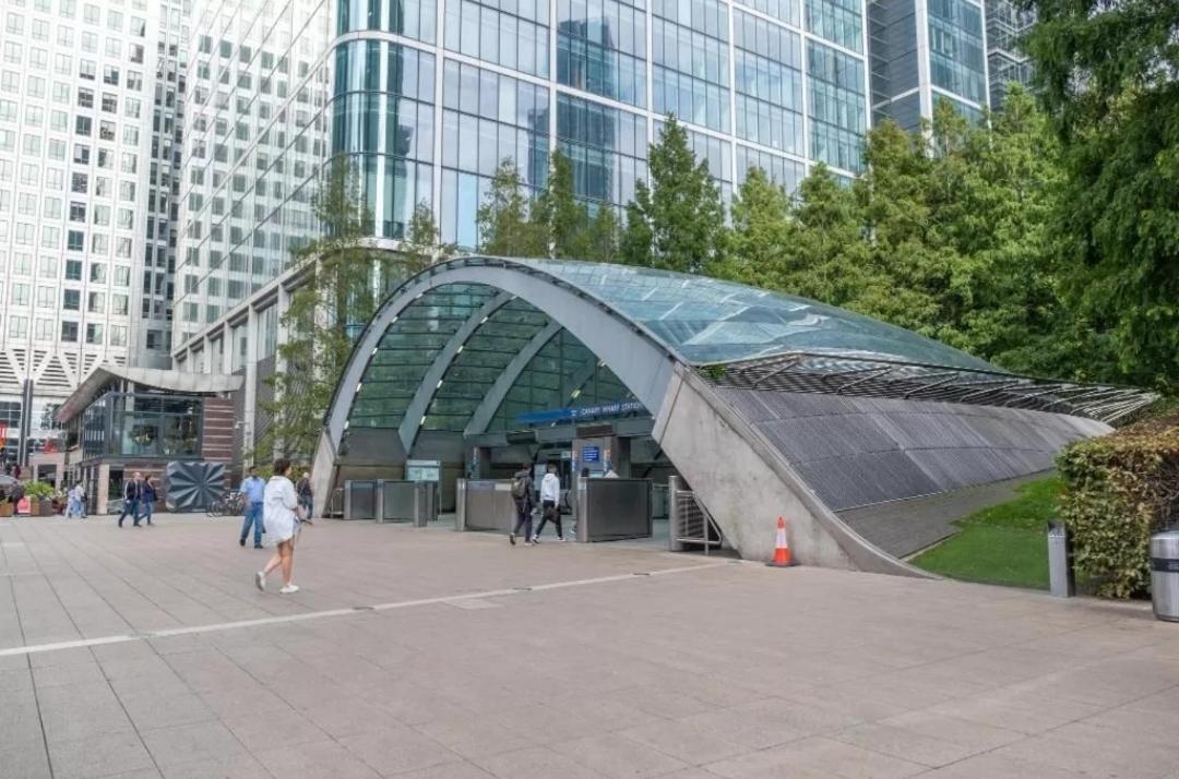 Large 2 Bedroom Canary Wharf With Great Transport Links Appartement