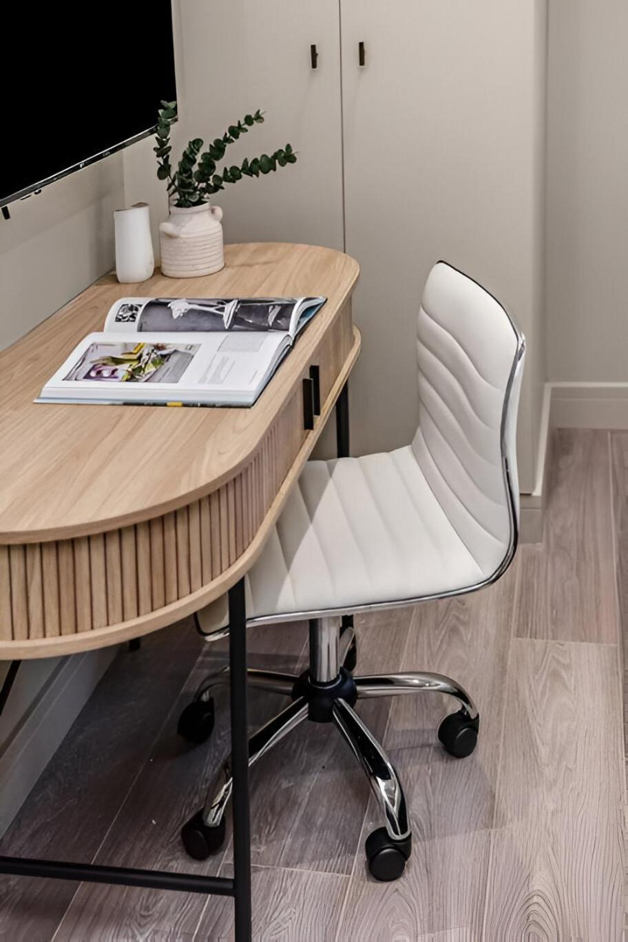 Appartement Glam Compact With Chic Kitchenette Londres