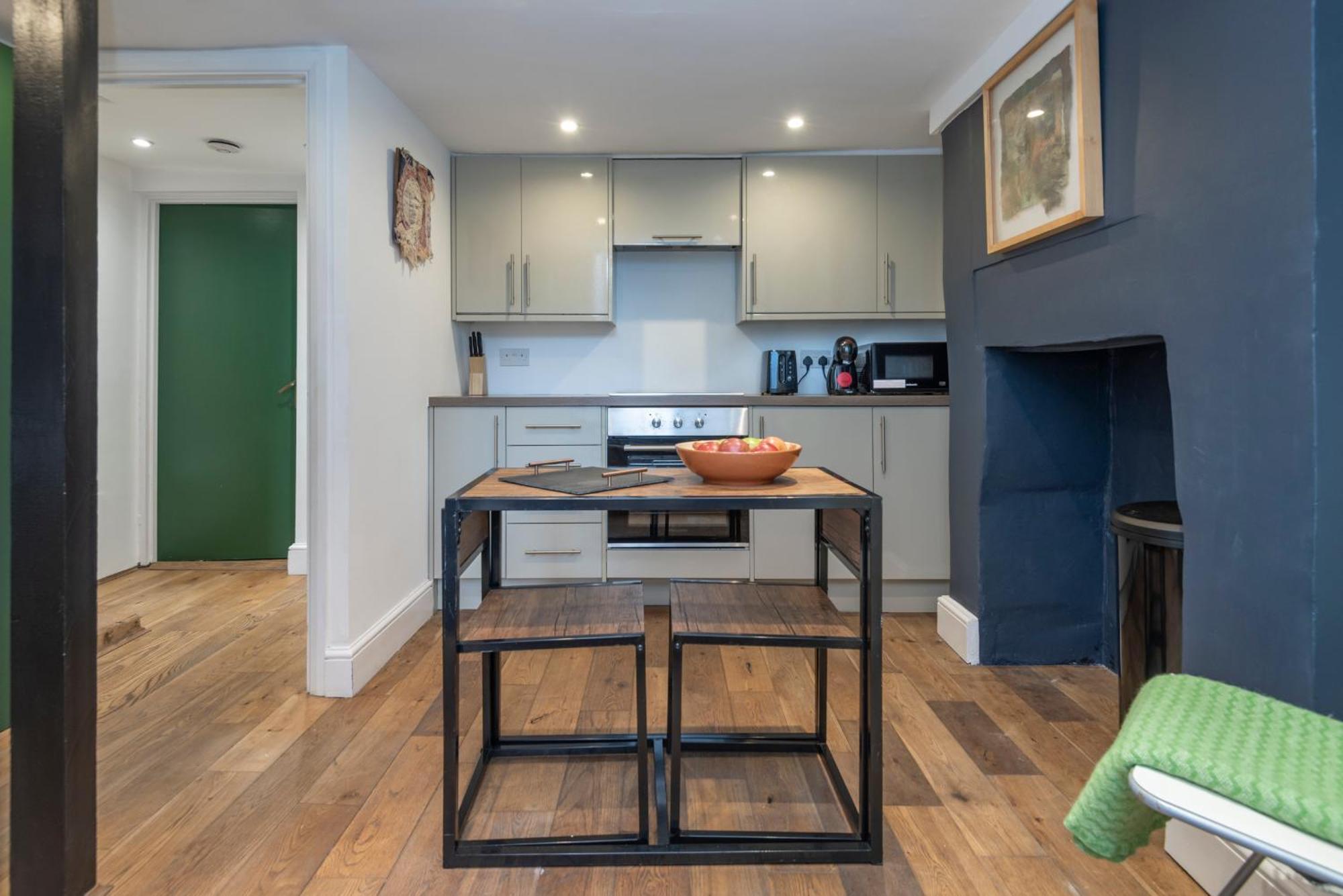 Chic 1-bed Garden Flat, London, Convenient For Tower Bridge, Great Public Transport Appartement *