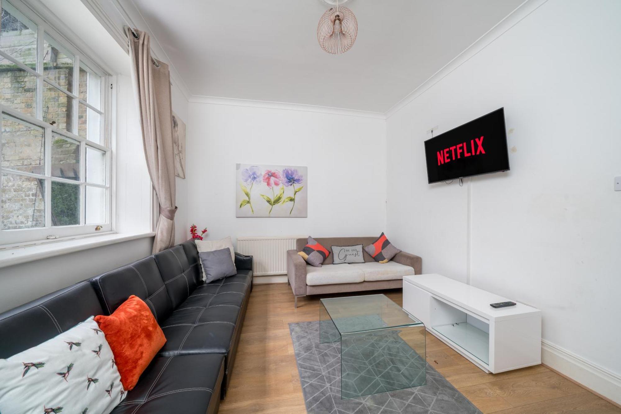 Canary Wharf - Spacious Near Excel Exhibition Centre, O2 Arena, Airport, Free Parking & Wifi Appartement *