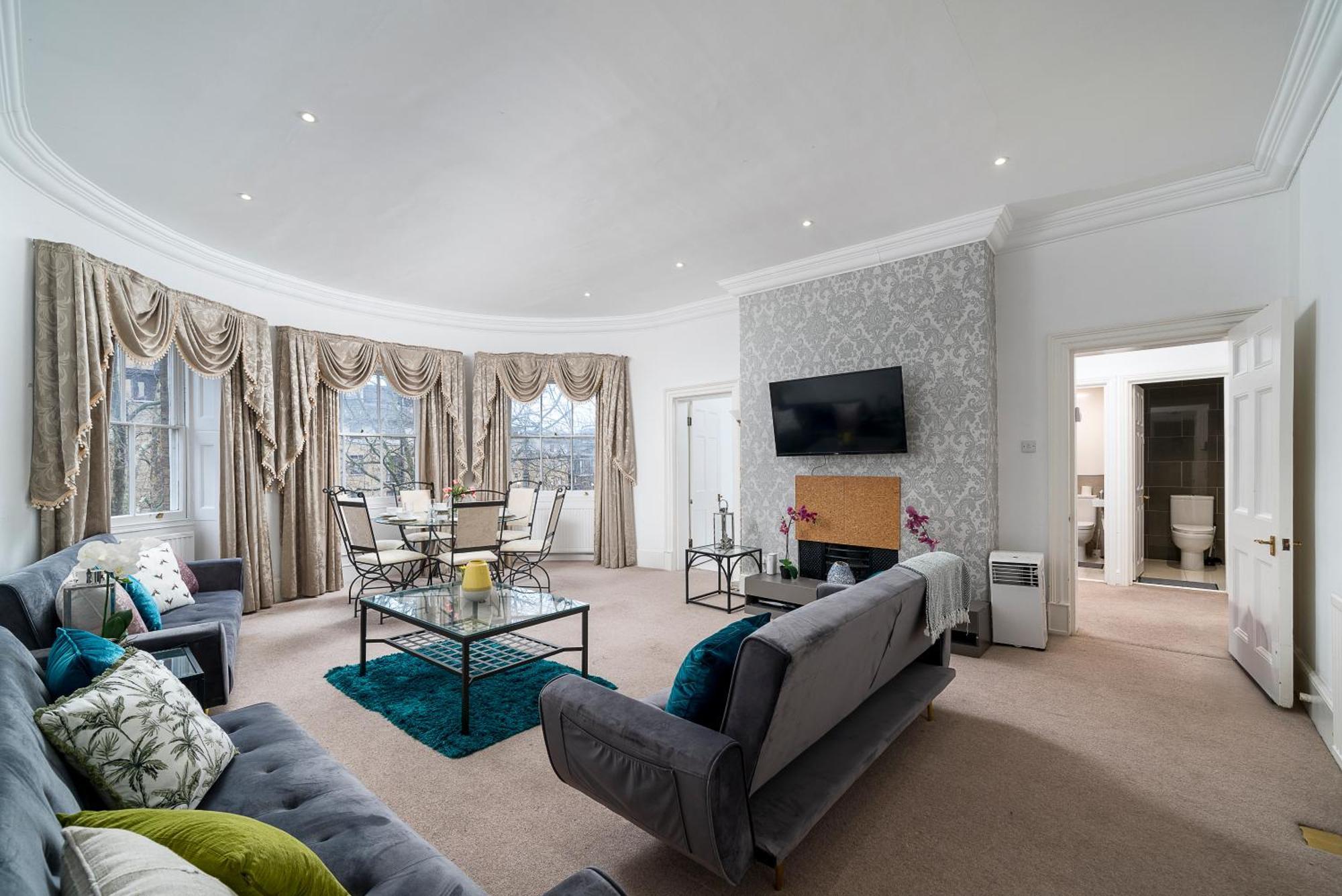 Appartement Canary Wharf - Spacious Near Excel Exhibition Centre, O2 Arena, Airport, Free Parking & Wifi Londen