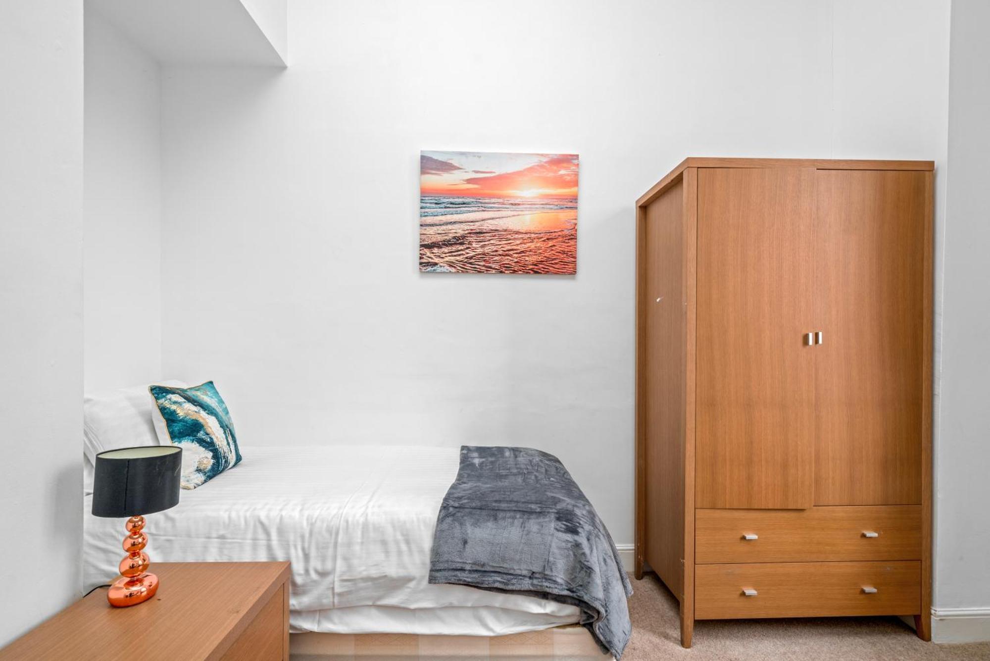 Appartement Canary Wharf - Spacious Near Excel Exhibition Centre, O2 Arena, Airport, Free Parking & Wifi