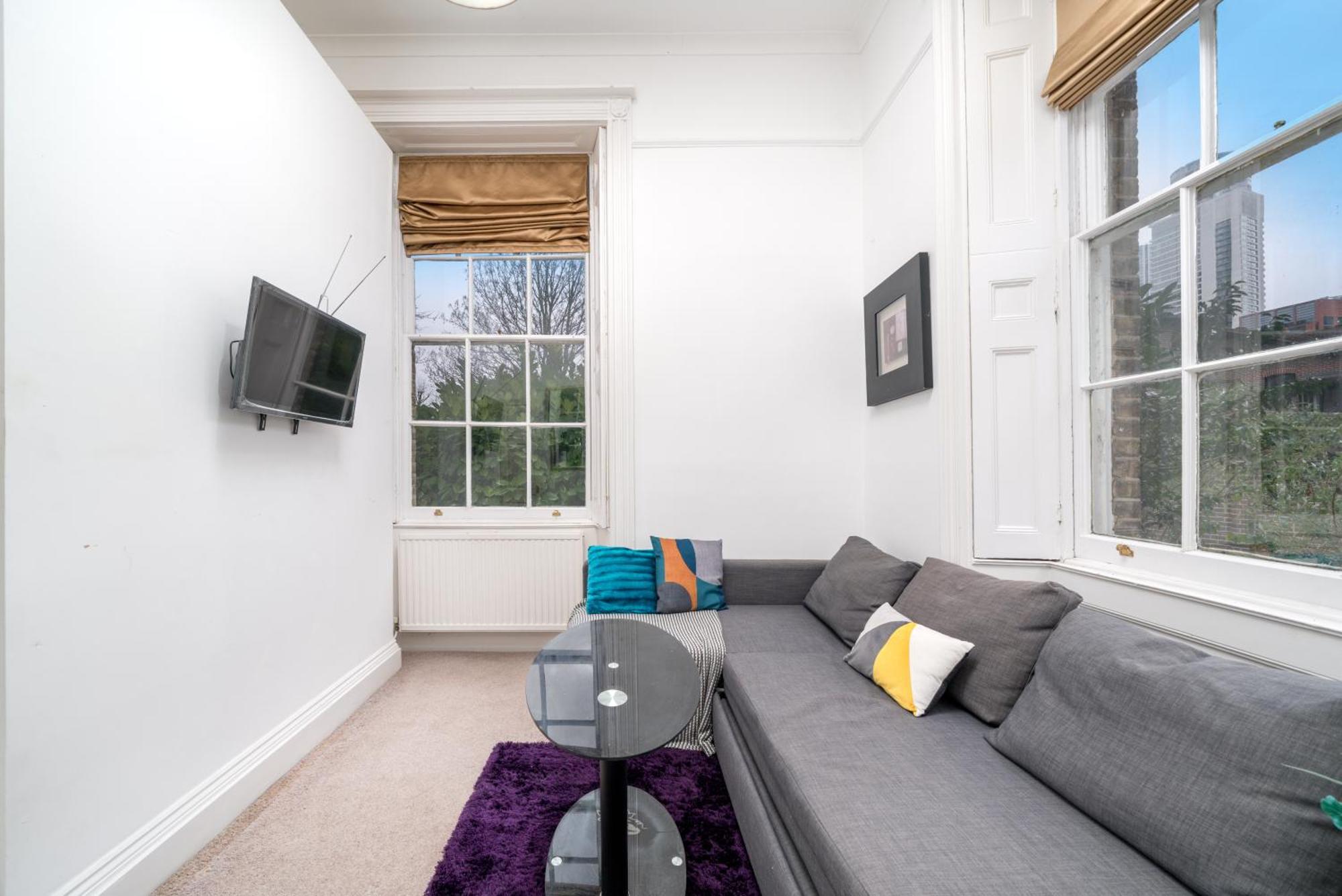 Appartement Canary Wharf - Spacious Near Excel Exhibition Centre, O2 Arena, Airport, Free Parking & Wifi Londen