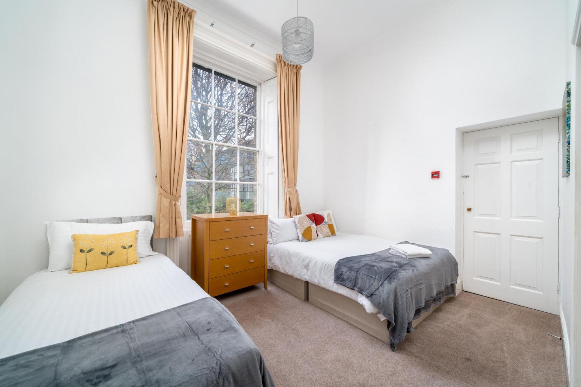 Appartement Canary Wharf - Spacious Near Excel Exhibition Centre, O2 Arena, Airport, Free Parking & Wifi Londen