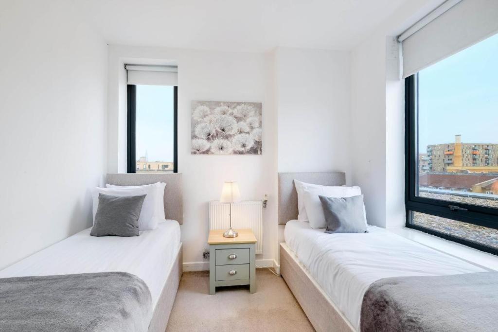 Apartamento Modern 3-bedroom, 1-bathroom In East