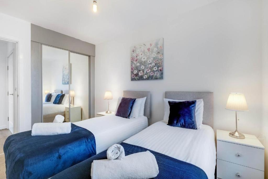Modern 3-bedroom, 1-bathroom In East Apartamento